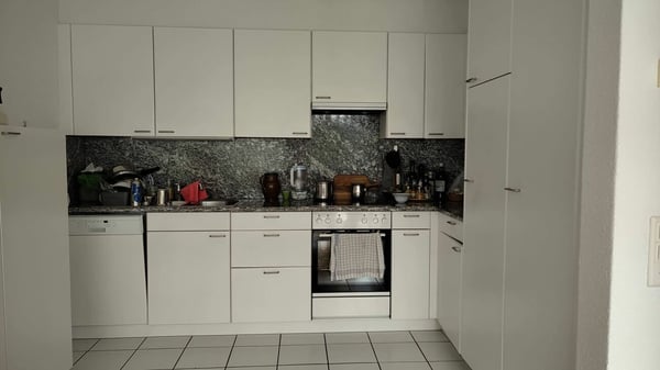 Gepflegte 3.5-Zimmer-Wohnung in Adliswil 3