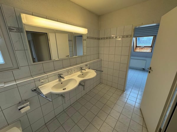 Charmante 3.5 Zimmer Attika-Wohnung zu vermieten 7
