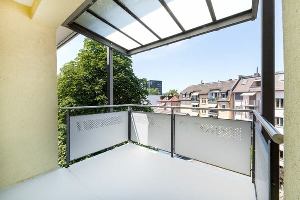 Charmante 4-Zimmer-Wohnung mit sonnigem Balkon zu vermieten 10