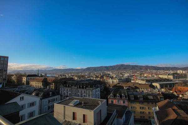 Einmaliges Wohnerlebnis - Unvergleichbare Weitsicht über die Stadt Zürich - Ihr neues Zuhause 1