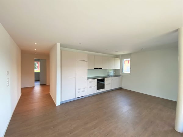 Charmante und modern ausgestattete 2.5-Zimmer-Wohnung mit Balkon 3