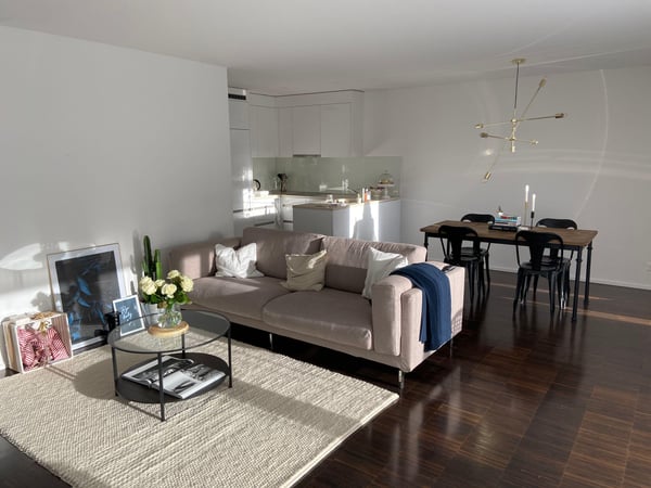 Moderne 2.5-Zimmer-Wohnung mit grosszügigem Balkon 2