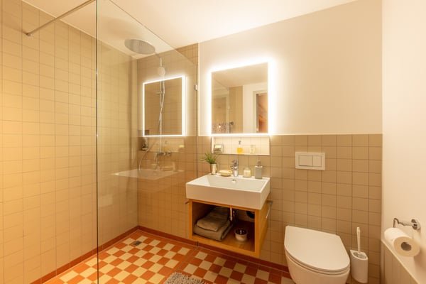 Kompakte und stilvolle 2.5 Zimmerwohnung im 1. OG 9