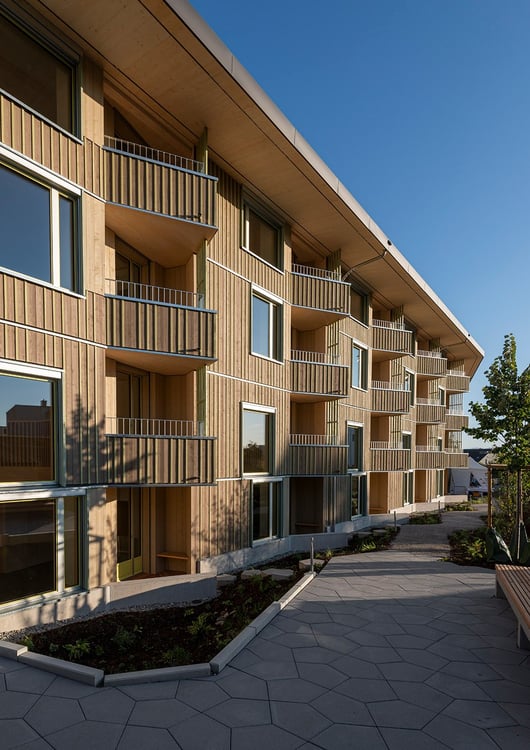 Tiefgaragenplätze mit und ohne Ladestation in Kloten zu vermieten 2