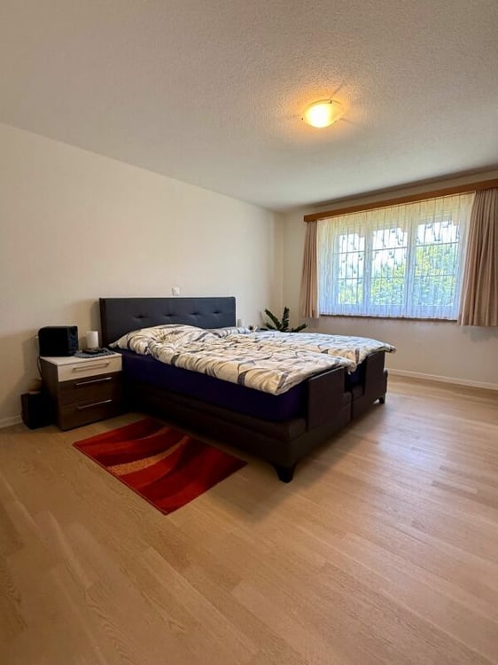 7.5-Zimmer-Doppeleinfamilienhaus an ruhiger Wohnlage 4