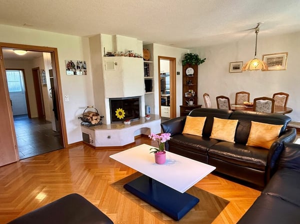 7.5-Zimmer-Doppeleinfamilienhaus an ruhiger Wohnlage 3