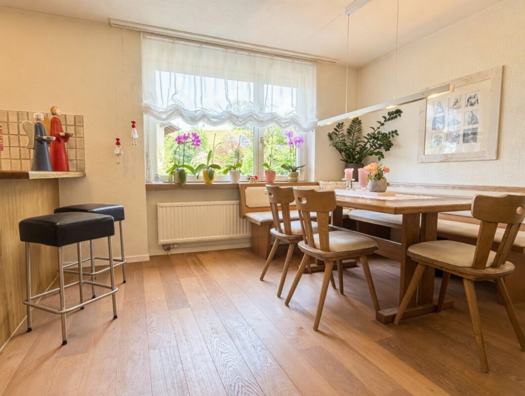 6.5-Zimmer-Reihenmittelhaus an bevorzugter Wohnlage