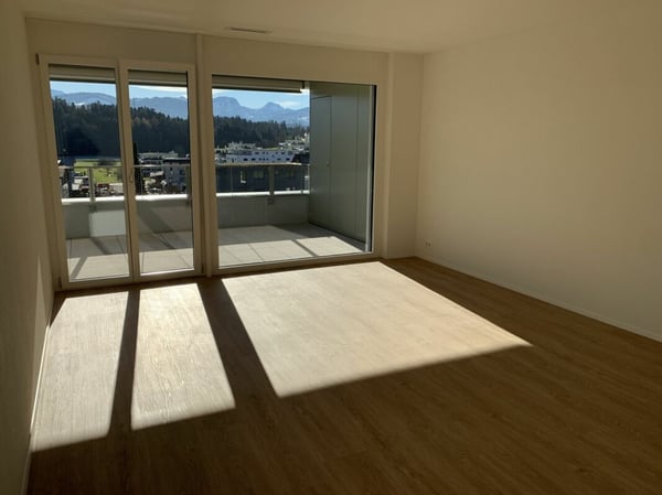 Neuwertige, moderne 2.5-Zimmer-Wohnung in der Überbauung SONNENBÜEL in Eschenbach 4
