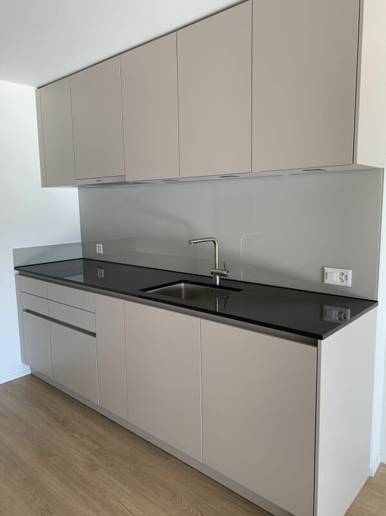 Neuwertige, moderne 2.5-Zimmer-Wohnung in der Überbauung SONNENBÜEL in Eschenbach 2