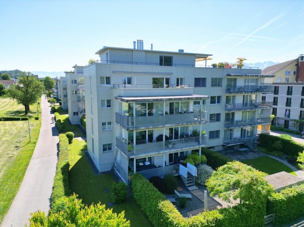Attraktive 4.5-Zimmer-Wohnung mit Schwedenofenanschluss im beliebten Hanfländer-Quartier