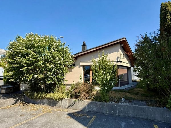Mehrfamilienhaus mit Gartenpavillon 7