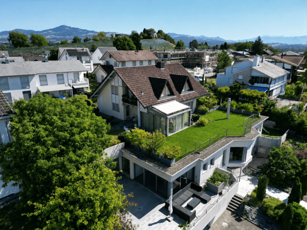 THE VIEW - Einfamilienhaus an exklusiver Lage mit unverbaubarer See- und Bergsicht 1