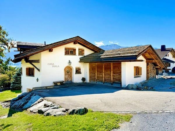 MAISSEN-Einfamilienhaus mit Einliegerwohnung 1