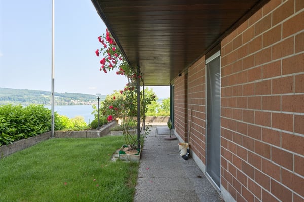 1.5-Zimmer-Einfamilienhaus mit traumhafter Seesicht in Steckborn 7