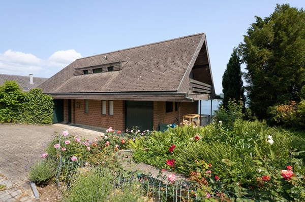 1.5-Zimmer-Einfamilienhaus mit traumhafter Seesicht in Steckborn 1