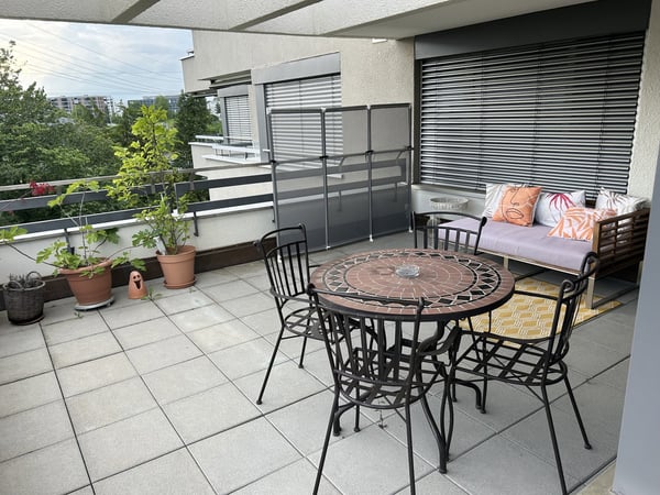 Grosszügige 3.5 Zimmer Wohnung 10