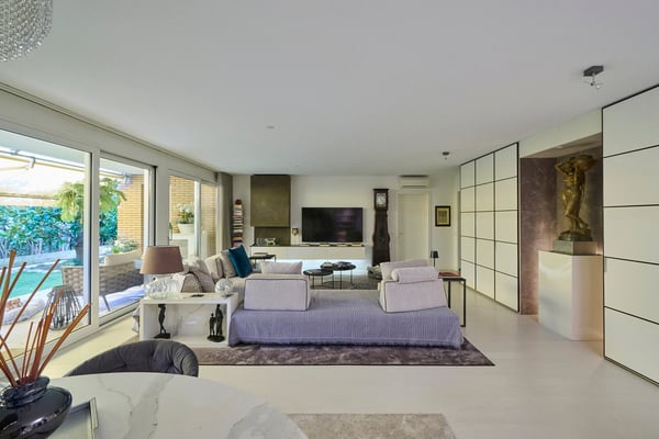 RESIDENZA NAUTILUS: Prestigioso 5,5 locali con giardino 4