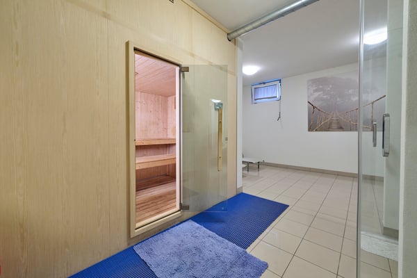 IN CONDOMINIO DI PRESTIGIO A DUE PASSI DAL CENTRO 11
