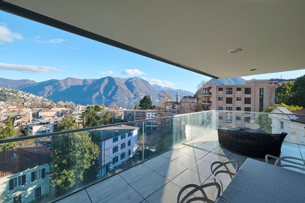 Prestigioso 4,5 locali vista lago a due passi dal centro di Lugano 1