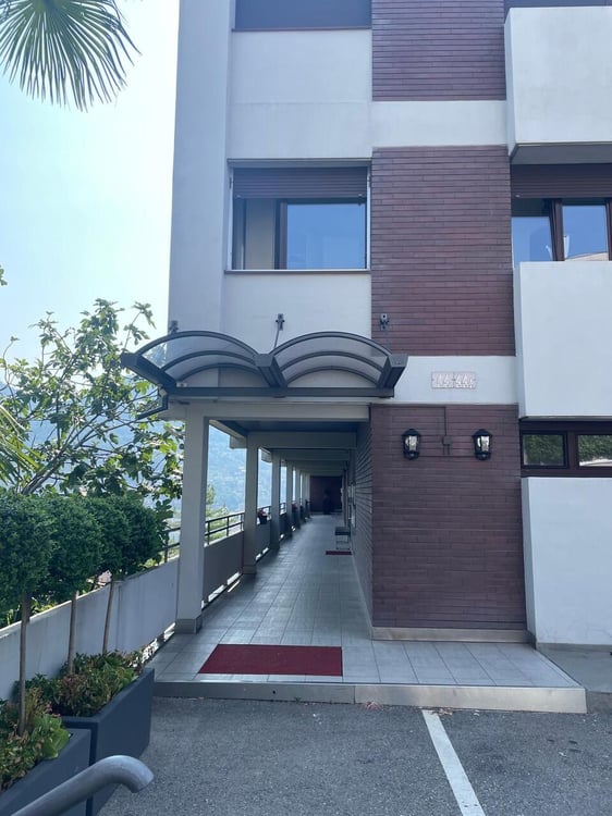SPAZIOSO 2.5 LOCALI CON CUCINA ABITABILE E USO PISCINA 10