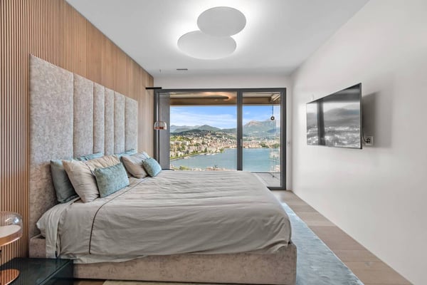 Unique lake-view penthouse in Prestigious Nizza Paradise Residence 8