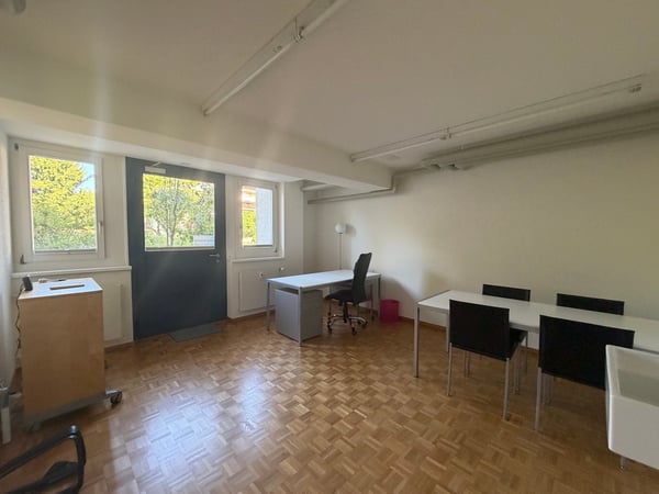 Charmantes Gewerbelokal / Büro in Brütten – ca. 20 m² 1