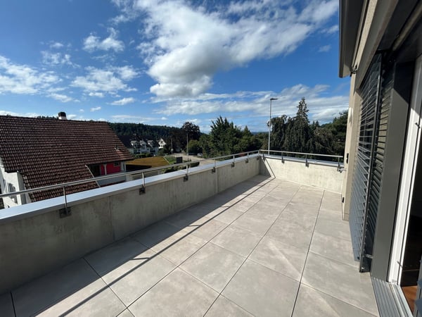 Attikawohnung mit grosser Terrasse – modern, hell & familienfreundlich 8