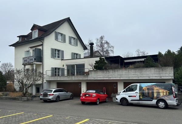 Charmantes Mehrfamilienhaus mit 3 Wohnungen in Regensdorf 3