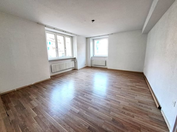 Lukratives Eck-Mehrfamilienhaus an zentraler Lage 6