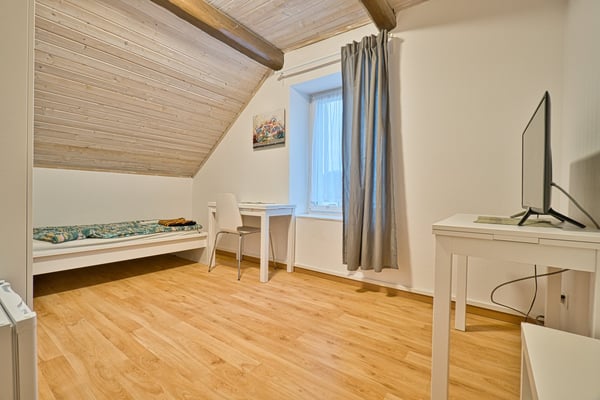 Gemütliches Zimmer in Suhr verfügbar 10