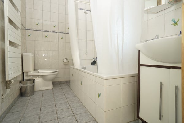 Gemütliches Zimmer in Suhr verfügbar 9