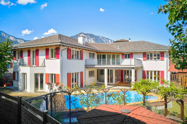 Ein Haus, viele Möglichkeiten – Dreifamilienhaus 1