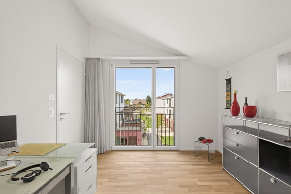 Neuwertige 4,5-Zimmer-Dachwohnung mit viel Stauraum 10