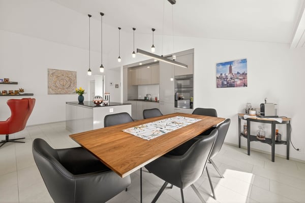 Neuwertige 4,5-Zimmer-Dachwohnung mit viel Stauraum 7