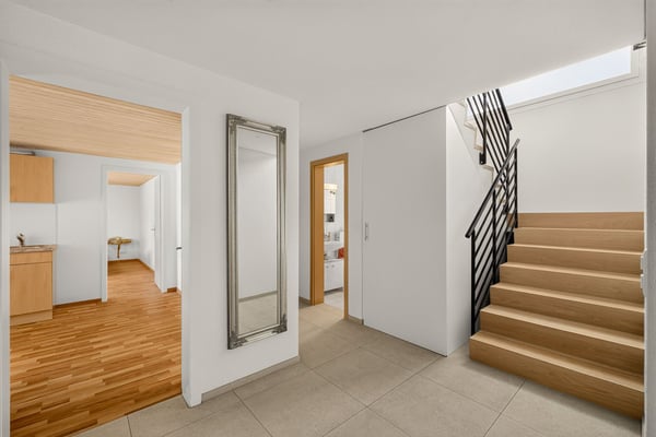 Traumhaftes 6.5-Zimmer-Einfamilienhaus mit Einliegerwohnung an privilegierter Flusslage 2