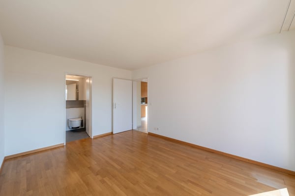 Helle 4,5-Zimmer-Wohnung mit viel Zusatz 6