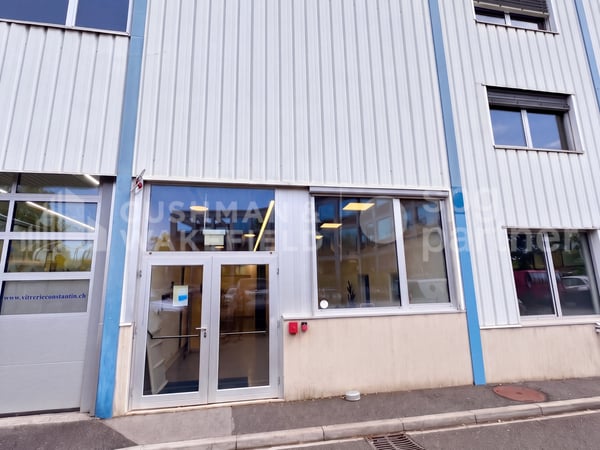 Veyrot 25 - Locaux artisanaux et industriels au c?ur de la ZIMEYSA 5