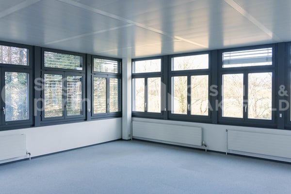 Locaux administratifs et artisanaux lumineux au coeur de la ZIMEYSA - Veyrot 11 9