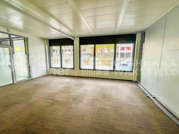 Surface de bureaux aménagée de 469 m² | Divisible | Petit-Lancy 9