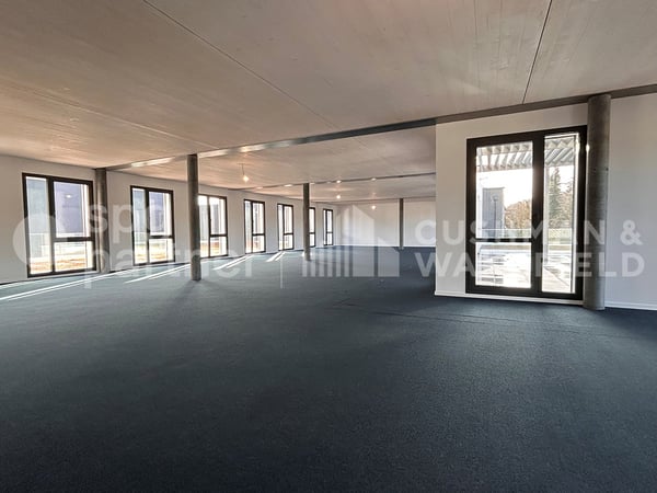 MOCHETTAZ 7 Votre espace commercial en face du quartier Côté Gare 6