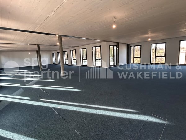 MOCHETTAZ 7 Votre espace commercial en face du quartier Côté Gare 4