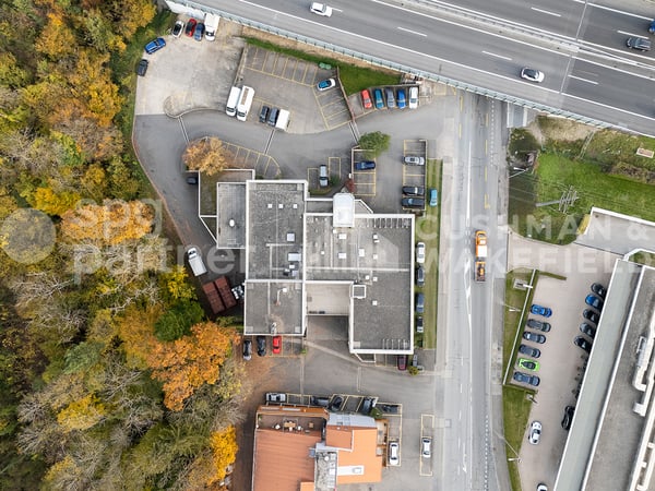 Surfaces administratives modernes Plug & Play 4