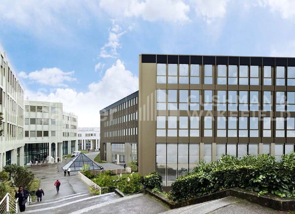 EQUINOXE Surfaces administratives sur mesure avec rooftop panoramique 3