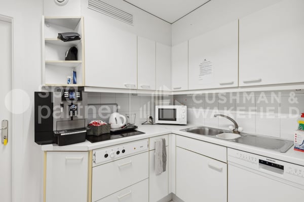 Bureaux Plug & Play fonctionnels, accessibles et immédiatement disponibles 9