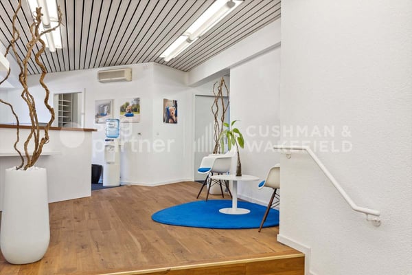 Bureaux clé en main dans le centre historique de Lausanne, Grand-Chêne 6