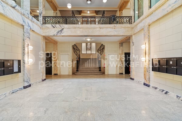 Bureaux Plug & Play au c?ur du quartier piéton de St-François 2