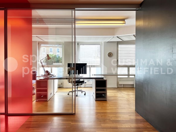 Bureaux aménagés à Lausanne-Ouchy au bord du Léman 4