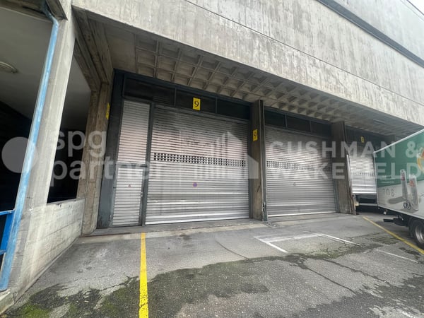 Jeunes 23 - Dépôt logistique au rez-de-chaussée de 2?500 m², La Praille 6
