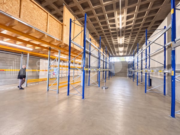 Jeunes 23 - Dépôt logistique au rez-de-chaussée de 1?000 m², La Praille 4