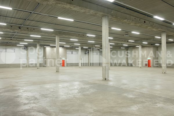 Surface logistique de 3000 m² Meyrin (ZIMEYSA) - EK9 8